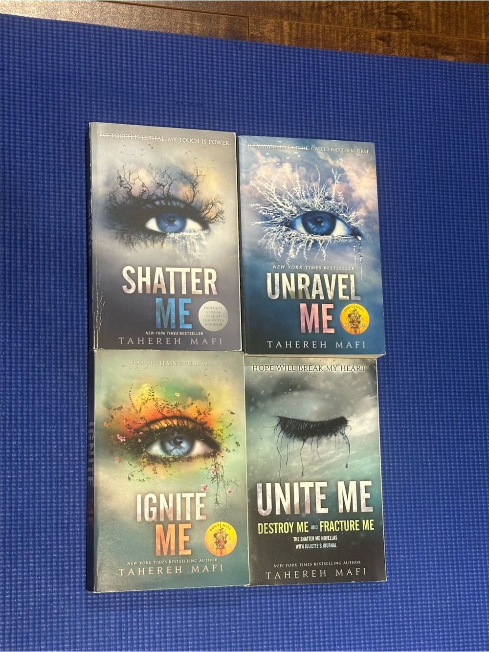 Shatter Me Book Series (4 Pack)